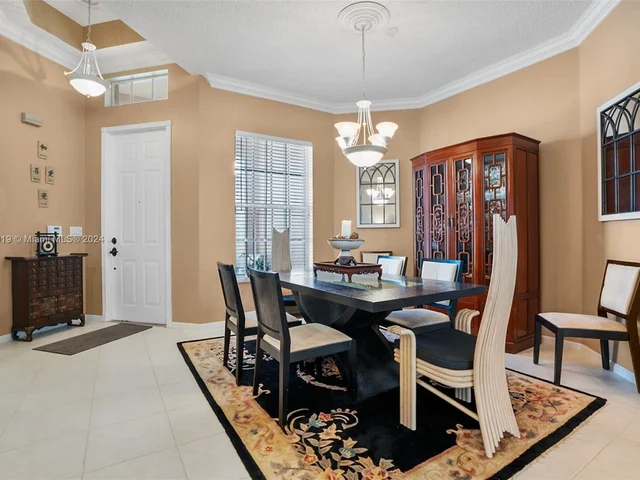 6569 Jog Estates Ln, Boynton Beach FL 33437