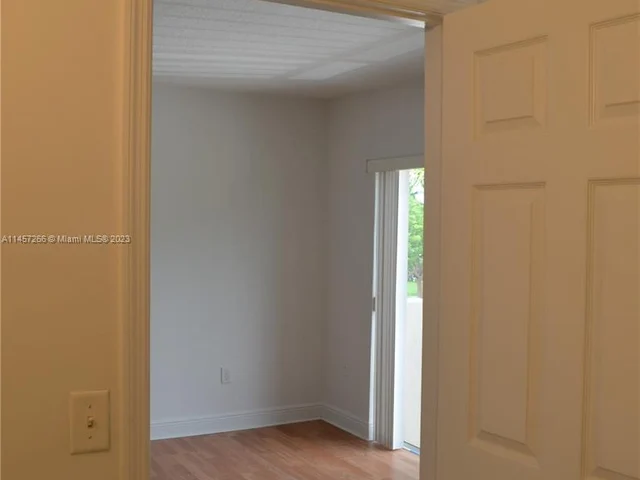 13990 SW 260th St # 102, Homestead FL 33032