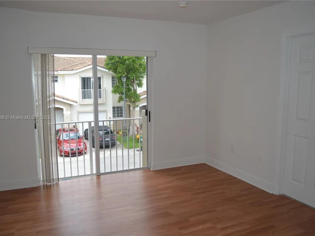 13990 SW 260th St # 102, Homestead FL 33032