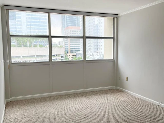 1420 Brickell Bay Dr # 806D, Miami FL 33131