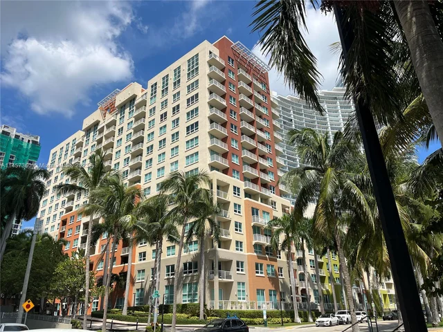 2000 N Bayshore Dr # 424, Miami FL 33137