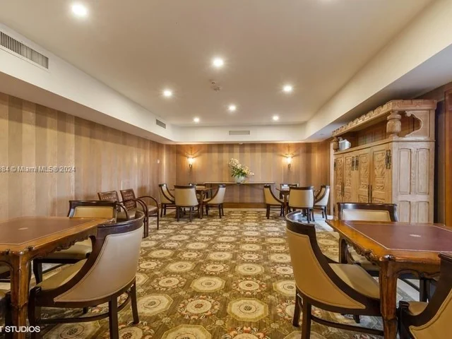 19707 Turnberry Way # 9J, Aventura FL 33180