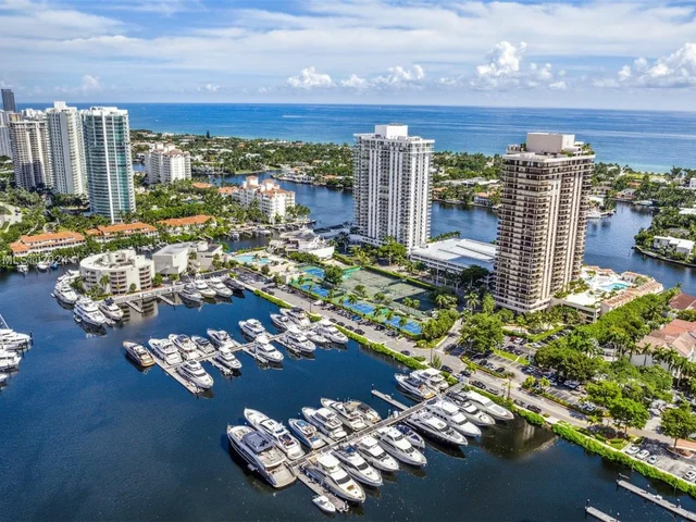 19707 Turnberry Way # 9J, Aventura FL 33180