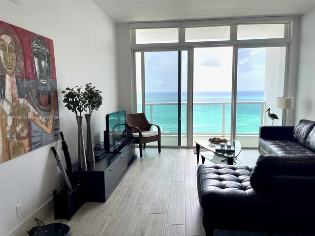 100 Bayview Dr, Sunny Isles Beach FL 33160