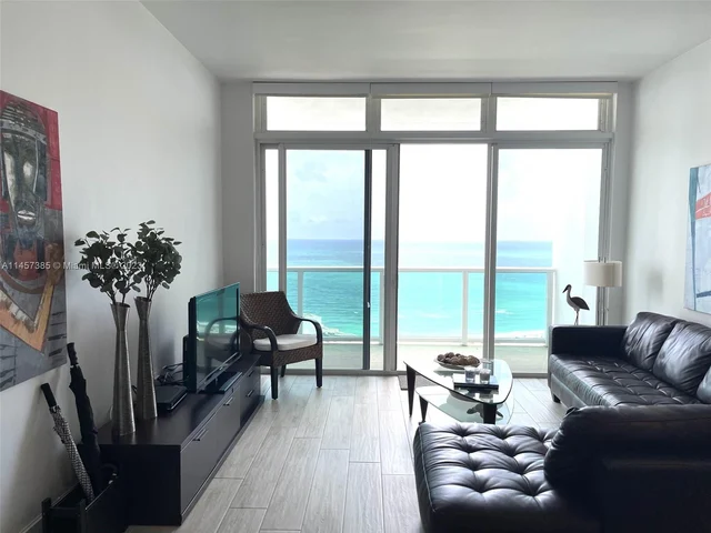 100 Bayview Dr, Sunny Isles Beach FL 33160