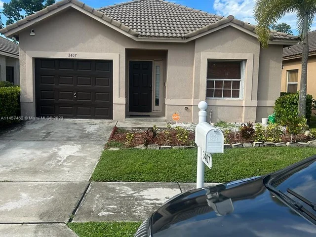 3407 Willow Ct, Lauderdale Lakes FL 33311