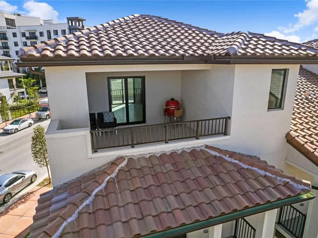 4426 NW 83rd Pkwy, Doral FL 33166