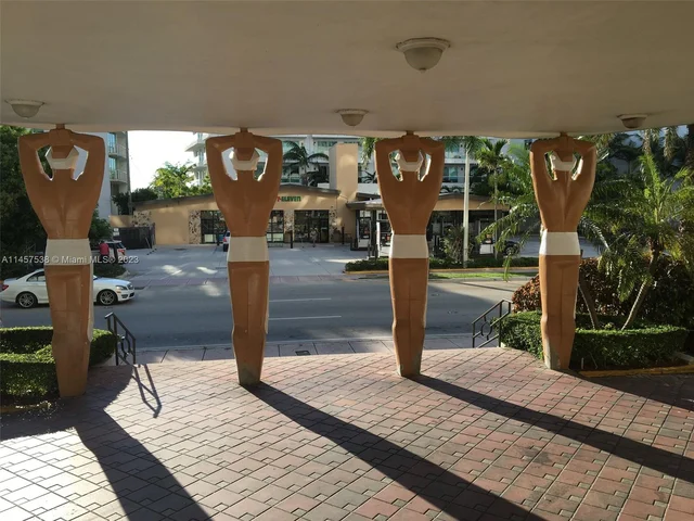 6345 Collins Ave # 527, Miami Beach FL 33141