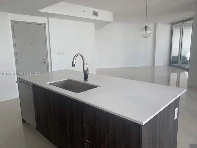 488 NE 18th St # 517, Miami FL 33132