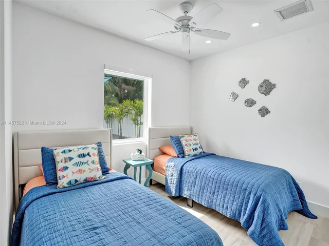 1251 Morse Blvd, Riviera Beach FL 33404