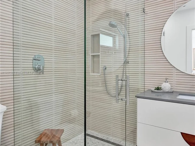 1251 Morse Blvd, Riviera Beach FL 33404