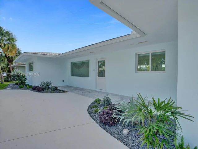 1251 Morse Blvd, Riviera Beach FL 33404