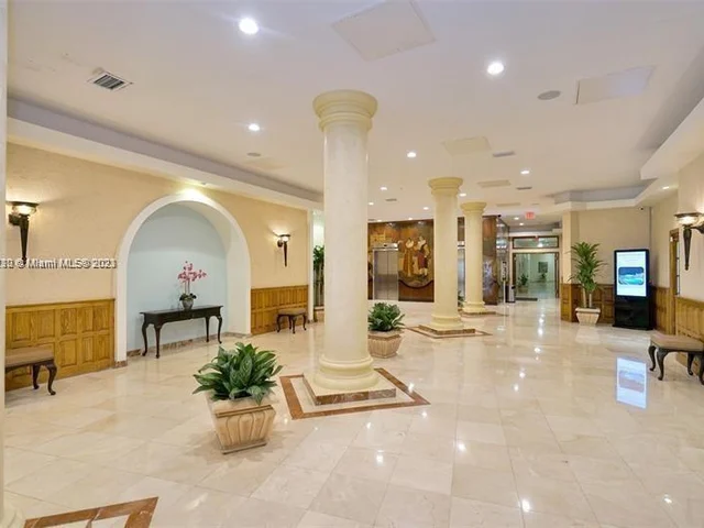 3725 S Ocean Dr # 1411, Hollywood FL 33019