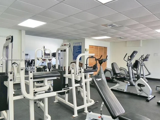 3725 S Ocean Dr # 1411, Hollywood FL 33019