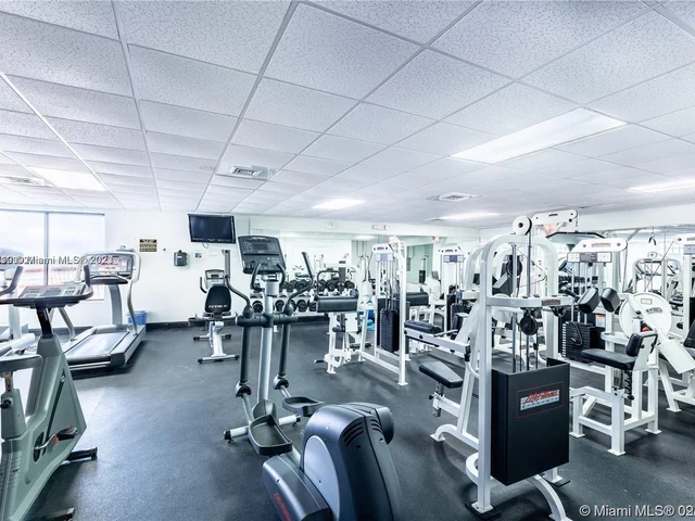 3725 S Ocean Dr # 1411, Hollywood FL 33019