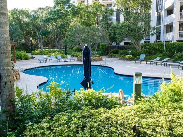 2000 Towerside Ter # 901, Miami FL 33138