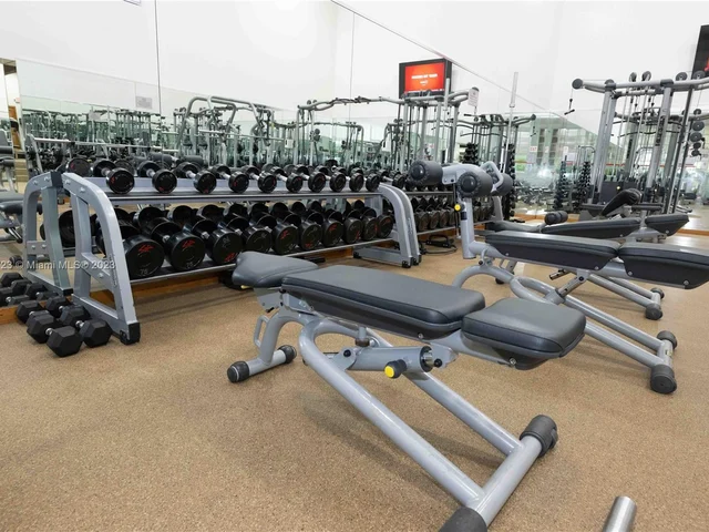 2000 Towerside Ter # 901, Miami FL 33138