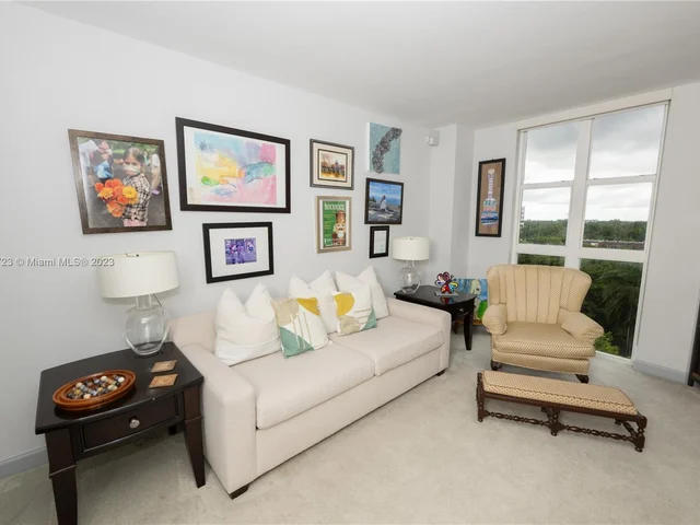 2000 Towerside Ter # 901, Miami FL 33138