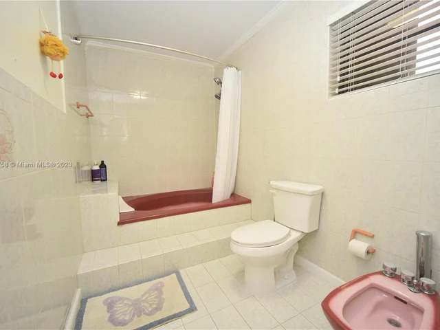 10000 SW 45th St, Miami FL 33165