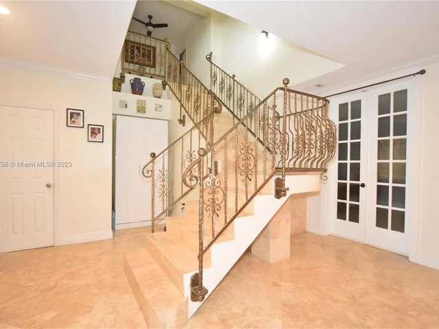 10000 SW 45th St, Miami FL 33165