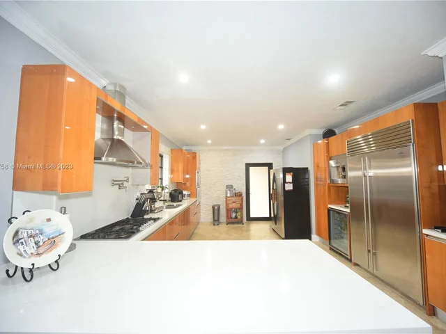 10000 SW 45th St, Miami FL 33165