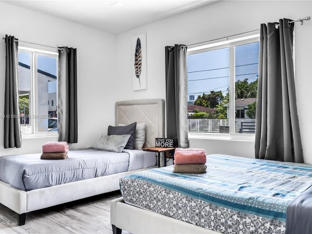 231 NW 44th St # 231, Miami FL 33127