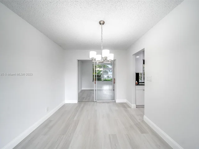 5801 NW 70th Ave, Tamarac FL 33321