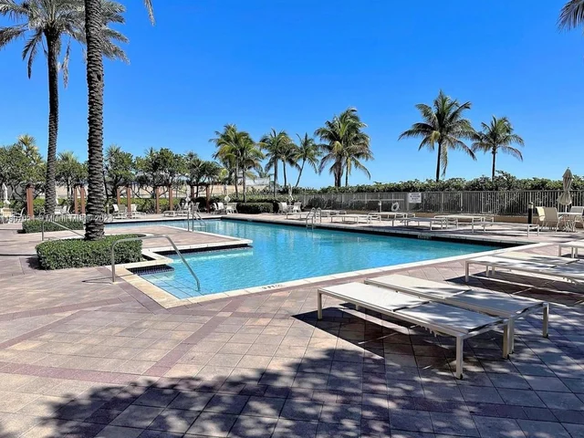 2080 S Ocean Dr # 401, Hallandale Beach FL 33009