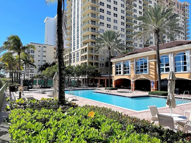 2080 S Ocean Dr # 401, Hallandale Beach FL 33009