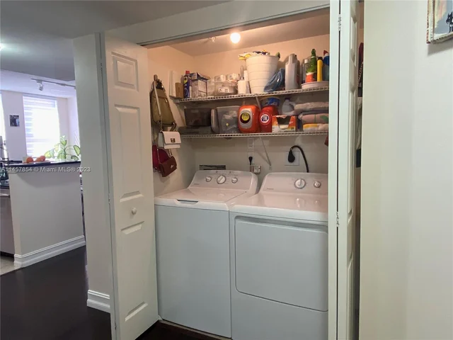 2080 S Ocean Dr # 401, Hallandale Beach FL 33009