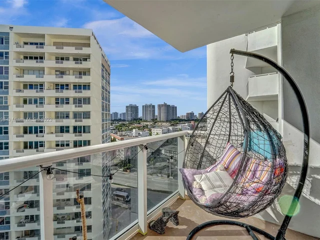 3140 S Ocean Dr # 1102, Hallandale Beach FL 33009