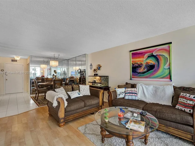 3140 S Ocean Dr # 1102, Hallandale Beach FL 33009