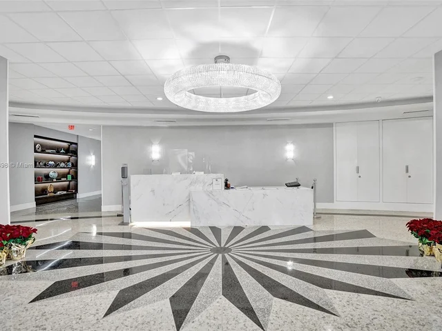 3140 S Ocean Dr # 1102, Hallandale Beach FL 33009