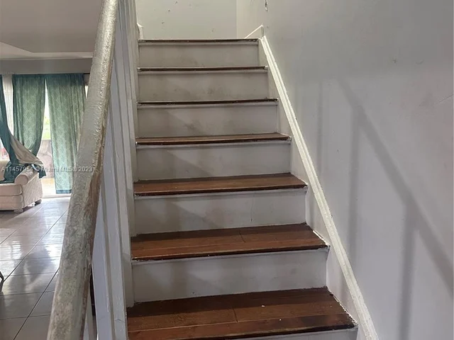 3974 Inverrary Dr # B4, Lauderhill FL 33319