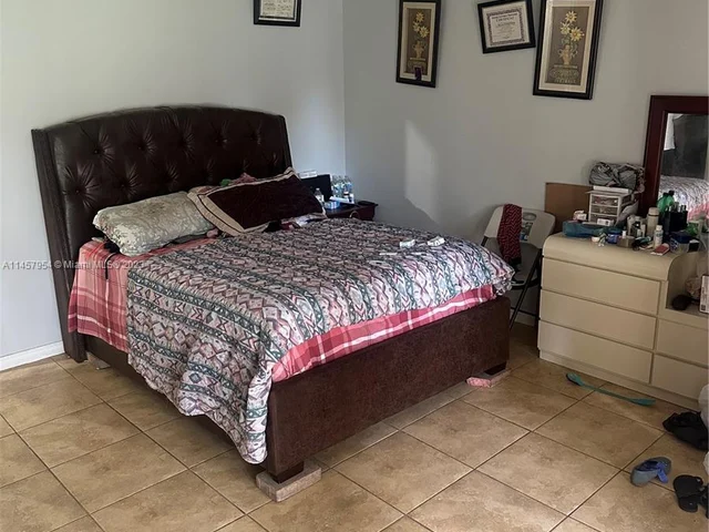 3974 Inverrary Dr # B4, Lauderhill FL 33319