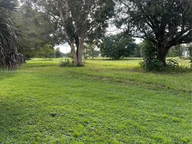 3974 Inverrary Dr # B4, Lauderhill FL 33319