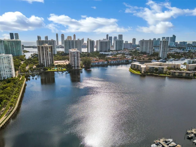 2750 NE 183rd St # 1711, Aventura FL 33160