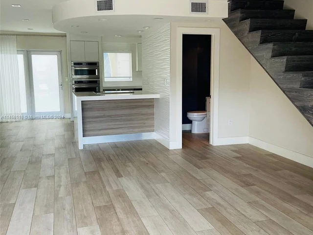 865 Michael St # 865, Miami Beach FL 33141