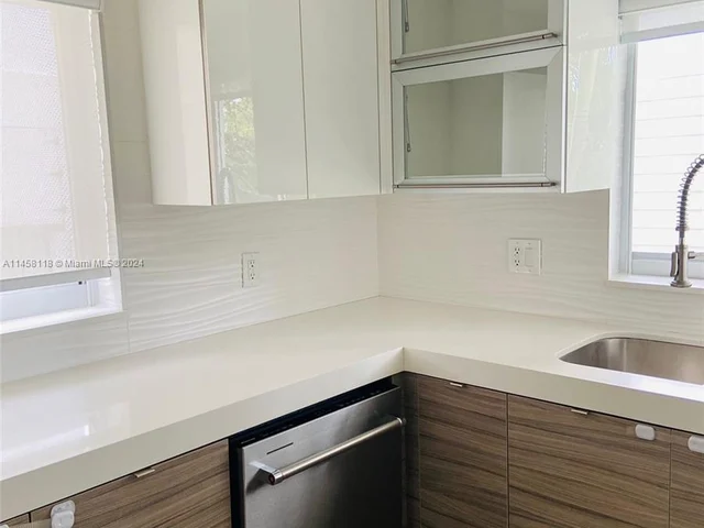 865 Michael St # 865, Miami Beach FL 33141