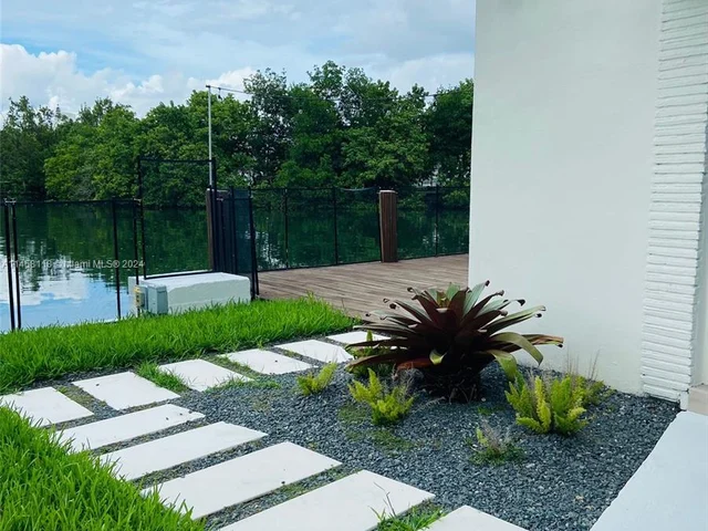 865 Michael St # 865, Miami Beach FL 33141