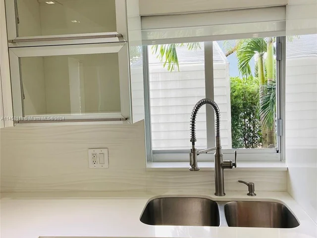 865 Michael St # 865, Miami Beach FL 33141