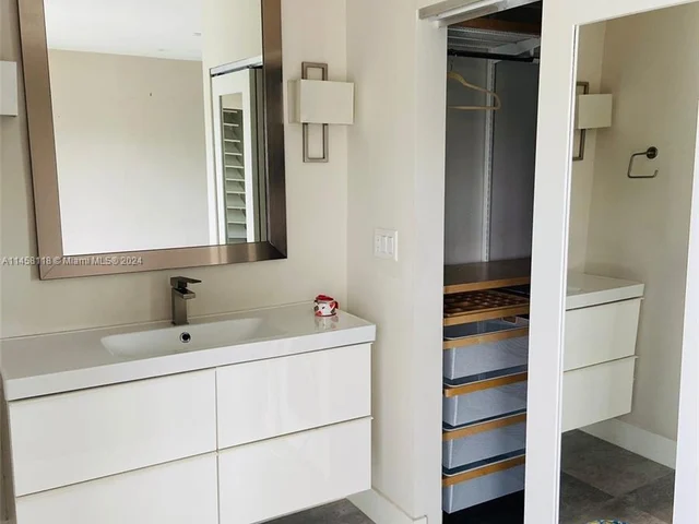 865 Michael St # 865, Miami Beach FL 33141