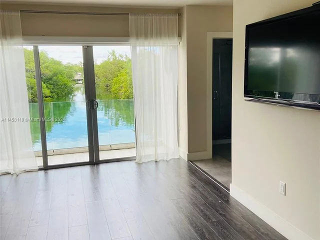 865 Michael St # 865, Miami Beach FL 33141