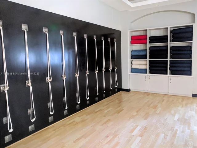 21055 Yacht Club Dr # 1602, Aventura FL 33180