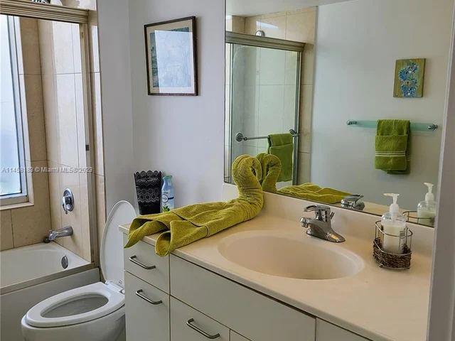 21055 Yacht Club Dr # 1602, Aventura FL 33180