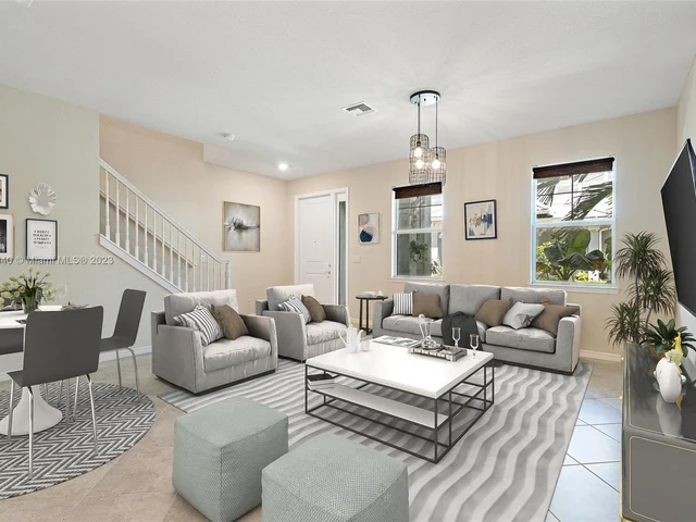 1040 Eucalyptus Dr # 3, Hollywood FL 33021