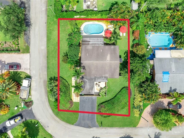 2109 NW 2nd Ave, Wilton Manors FL 33311