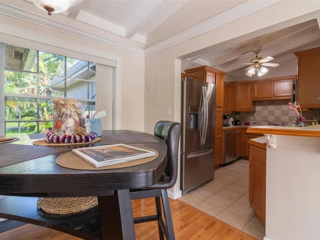 2612 Tortugas Ln, Fort Lauderdale FL 33312