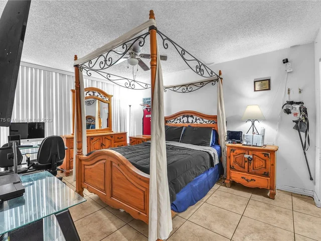 17021 N Bay Rd # 716, Sunny Isles Beach FL 33160