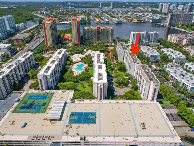 17021 N Bay Rd # 716, Sunny Isles Beach FL 33160